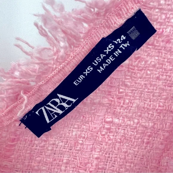 Zara TWEED TEXTURED CROP TOP V-neck w/Frayed Trim - Picture 8 of 11